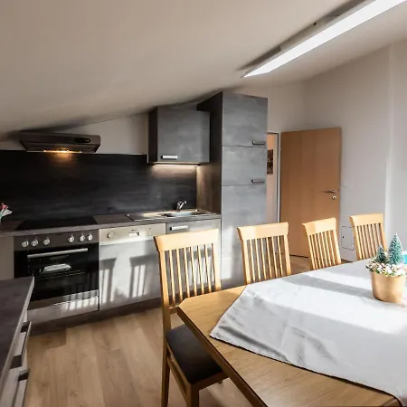 Alpenchalets-4 By Interhome Daire *