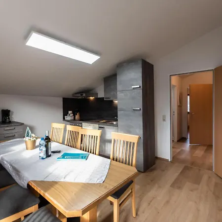 Lägenhet Alpenchalets-4 By Interhome